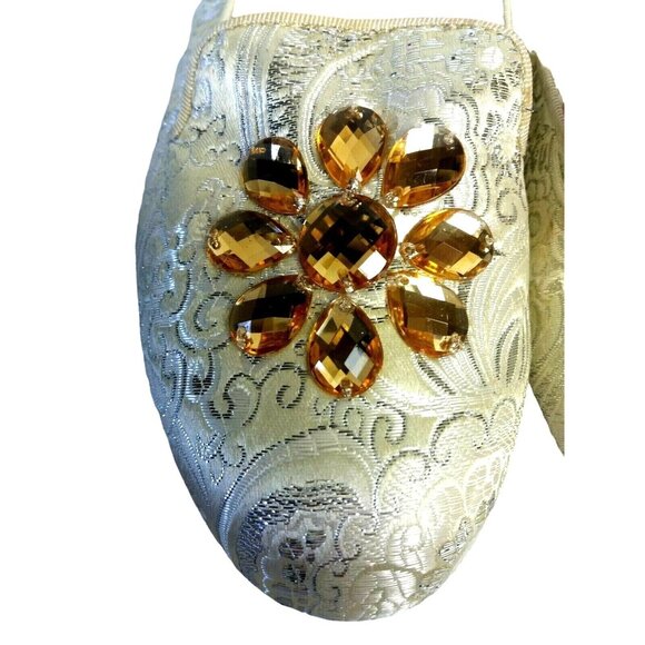 Elegant Slip-On Brocade Flats Slippers Ballet Size 8.5 Embellishment Gold Silver - Picture 2 of 10